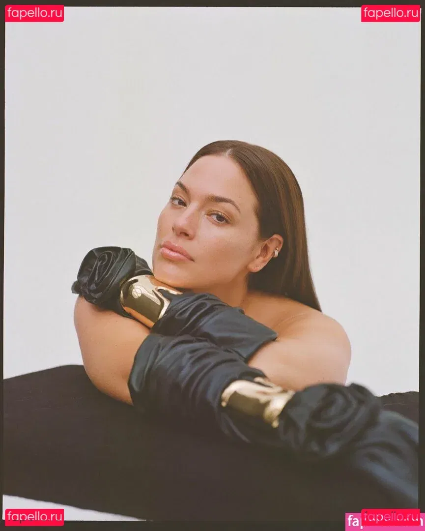 Ashley Graham Onlyfans Photo Gallery 