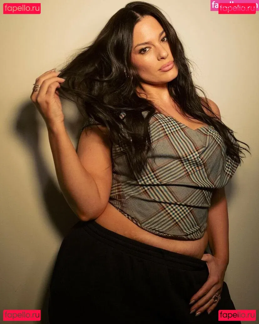Ashley Graham Onlyfans Photo Gallery 