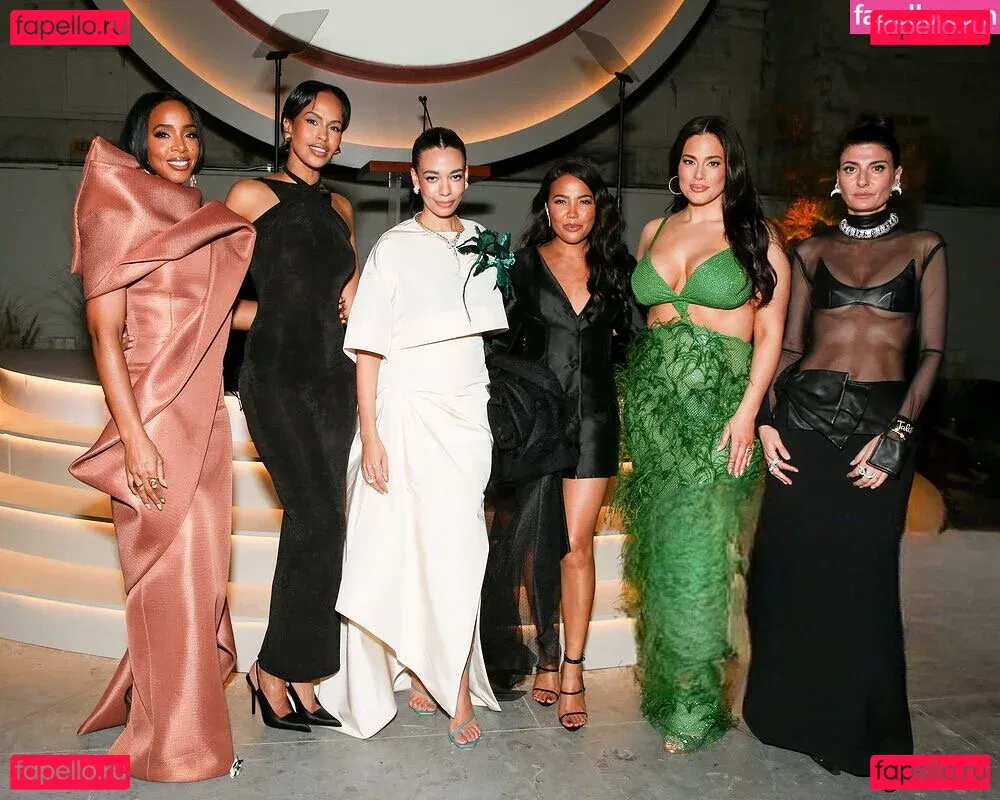 Ashley Graham Onlyfans Photo Gallery 