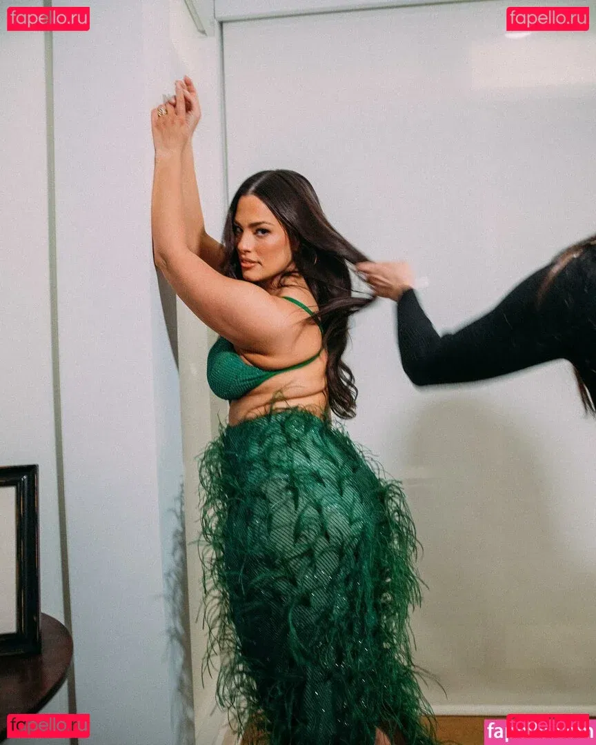 Ashley Graham Onlyfans Photo Gallery 