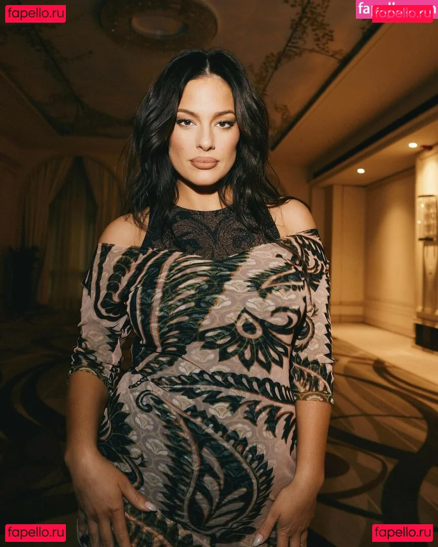 Ashley Graham Onlyfans Photo Gallery 