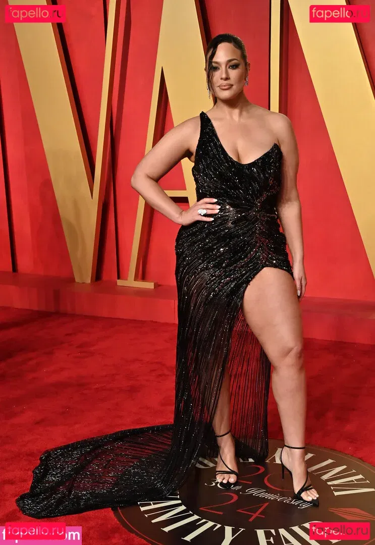 Ashley Graham Onlyfans Photo Gallery 