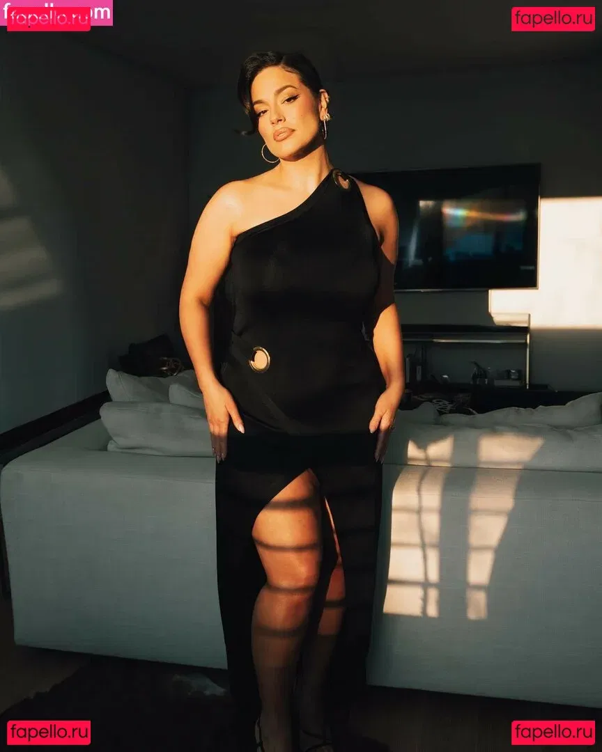 Ashley Graham Onlyfans Photo Gallery 