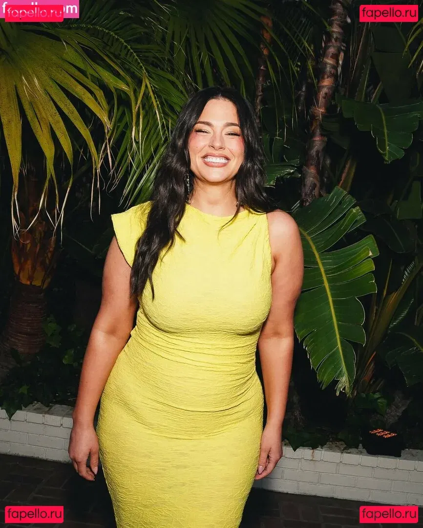 Ashley Graham Onlyfans Photo Gallery 