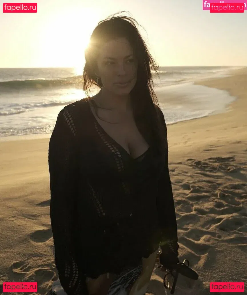 Ashley Graham Onlyfans Photo Gallery 