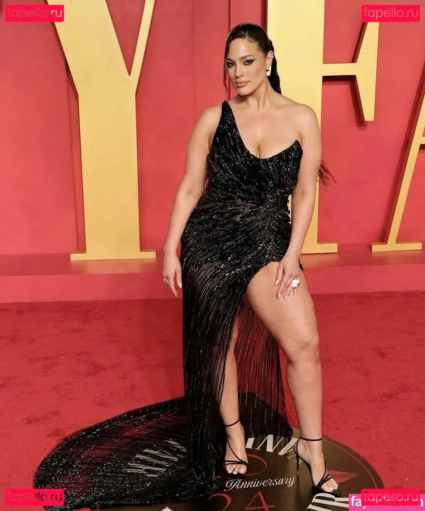 Ashley Graham Onlyfans Photo Gallery 