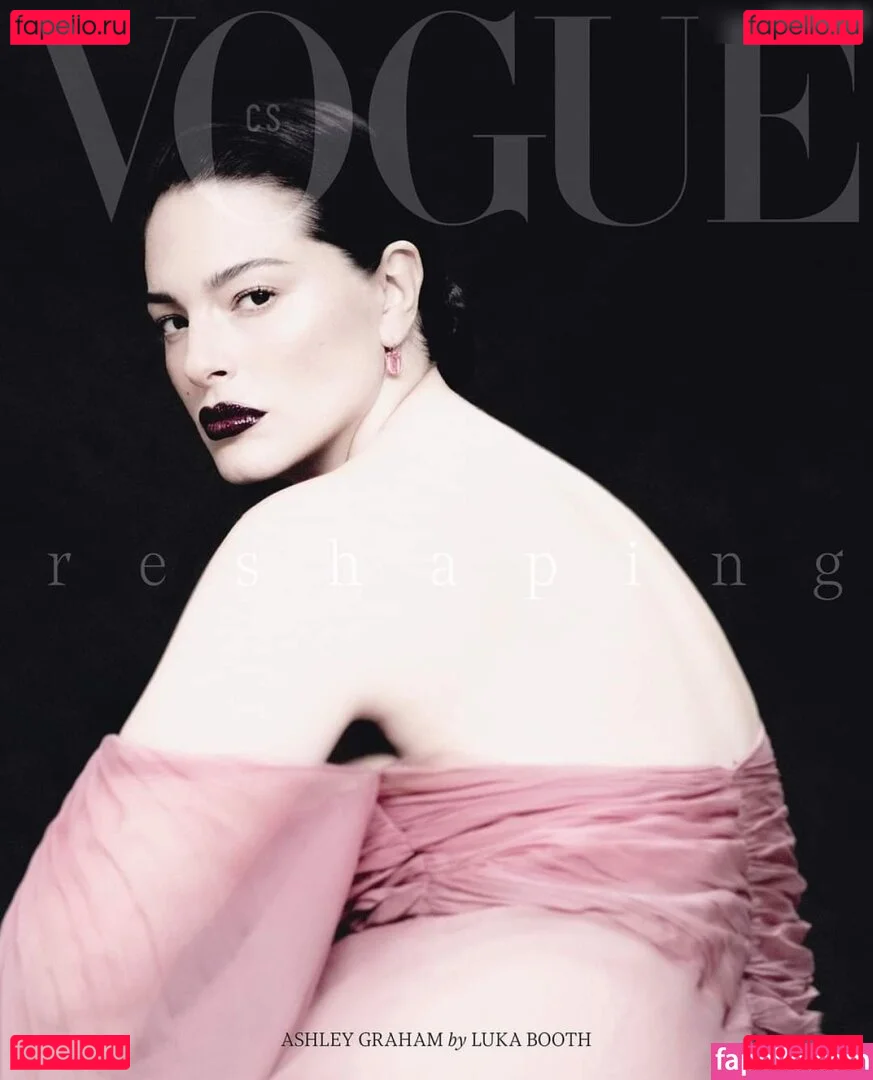 Ashley Graham Onlyfans Photo Gallery 