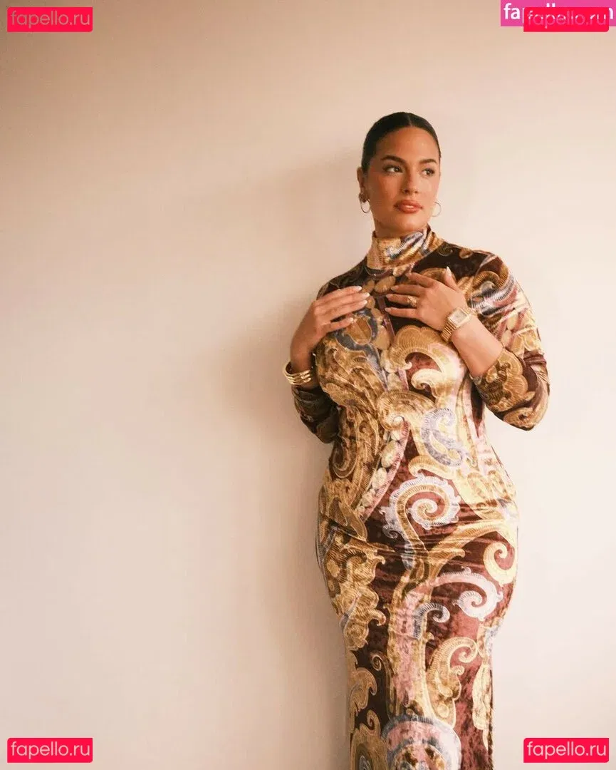 Ashley Graham Onlyfans Photo Gallery 