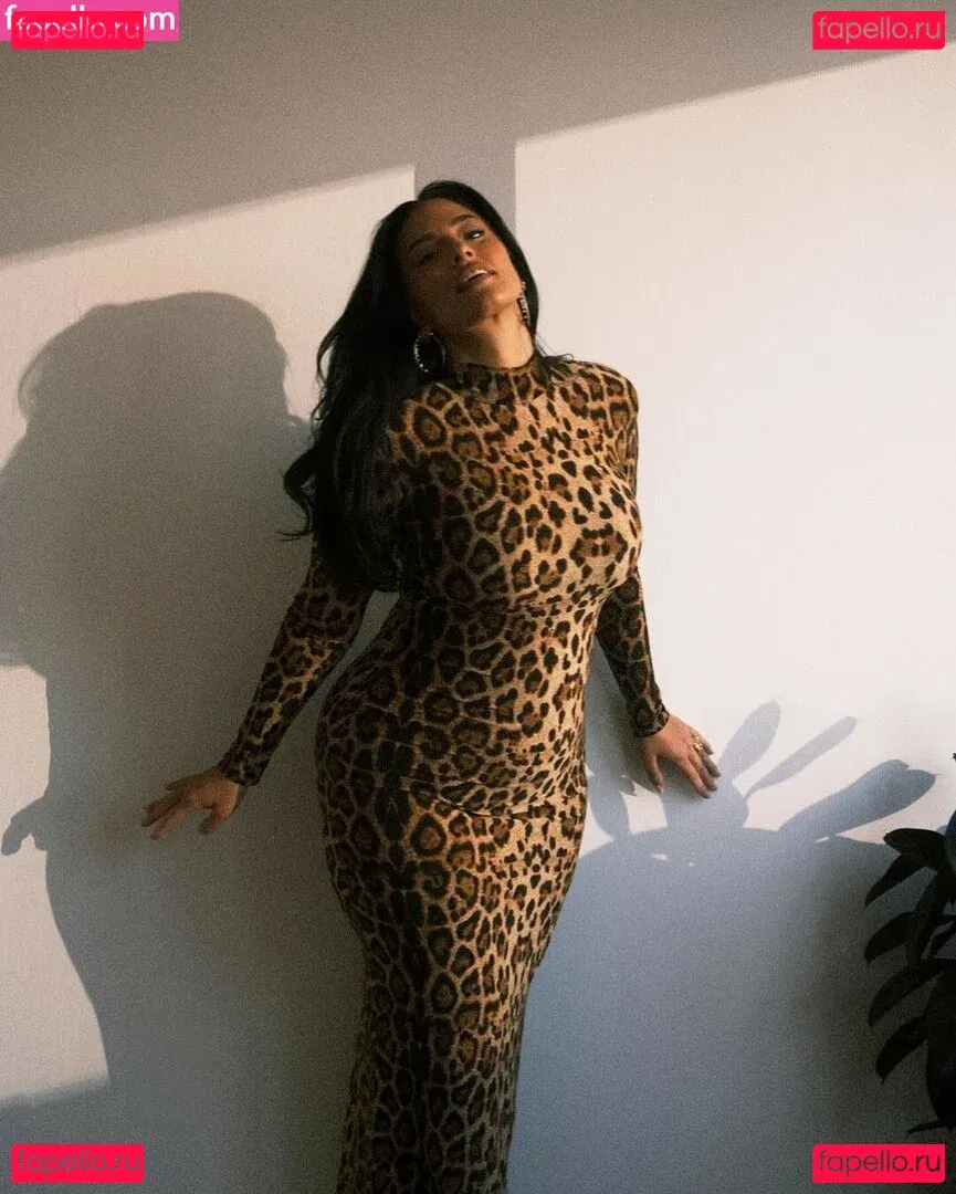 Ashley Graham Onlyfans Photo Gallery 