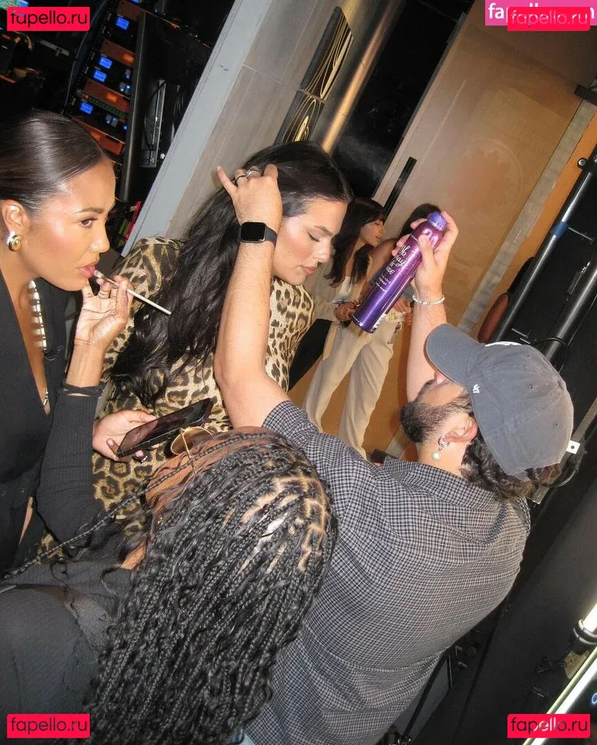 Ashley Graham Onlyfans Photo Gallery 