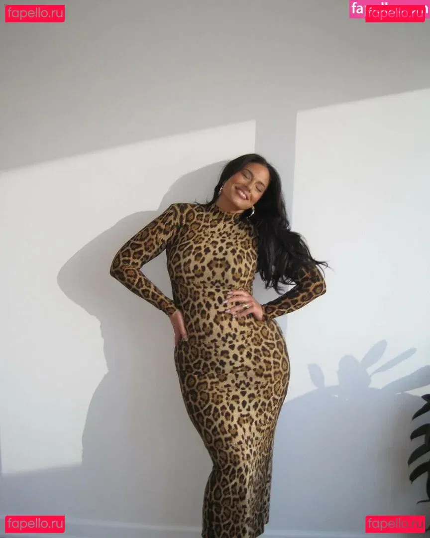 Ashley Graham Onlyfans Photo Gallery 