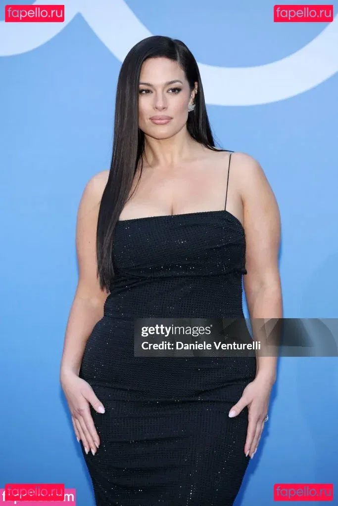 Ashley Graham Onlyfans Photo Gallery 