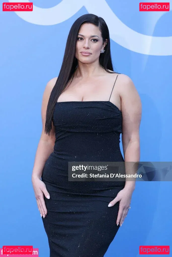 Ashley Graham Onlyfans Photo Gallery 