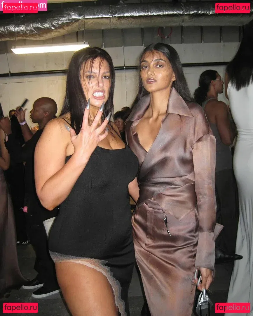 Ashley Graham Onlyfans Photo Gallery 