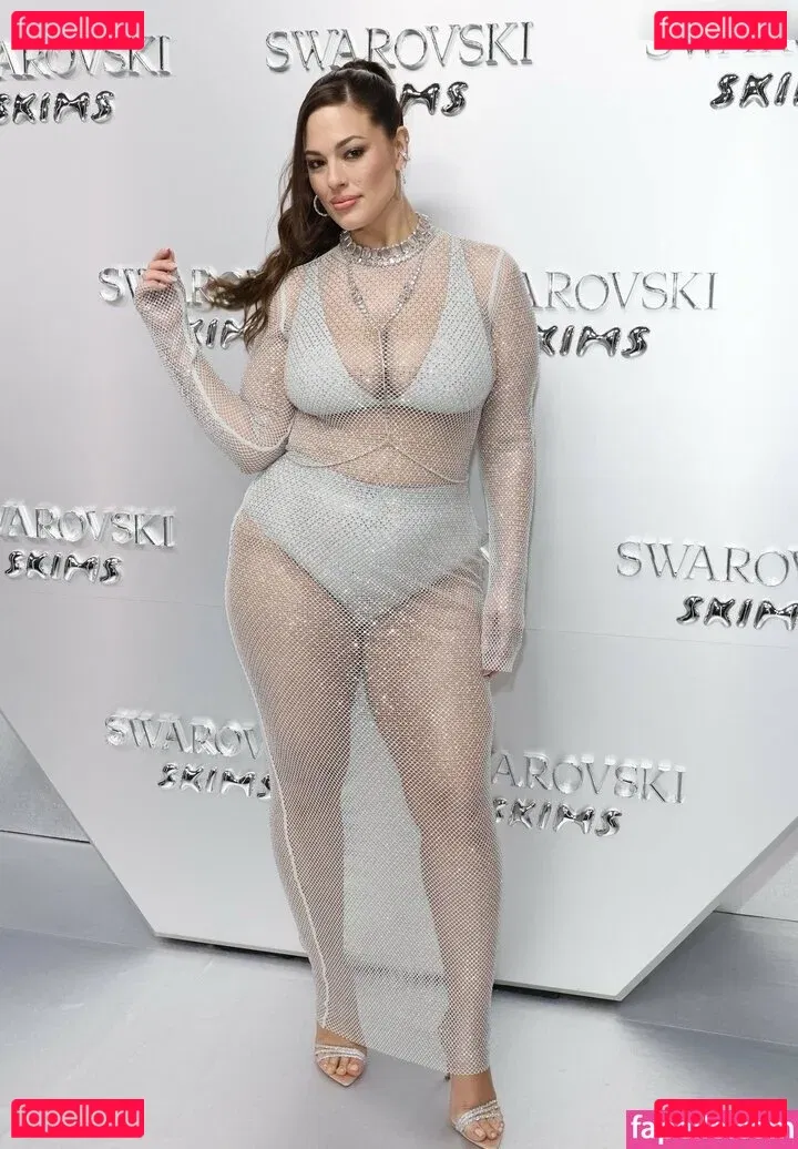 Ashley Graham Onlyfans Photo Gallery 