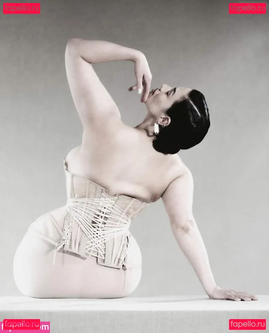 Ashley Graham Onlyfans Photo Gallery 