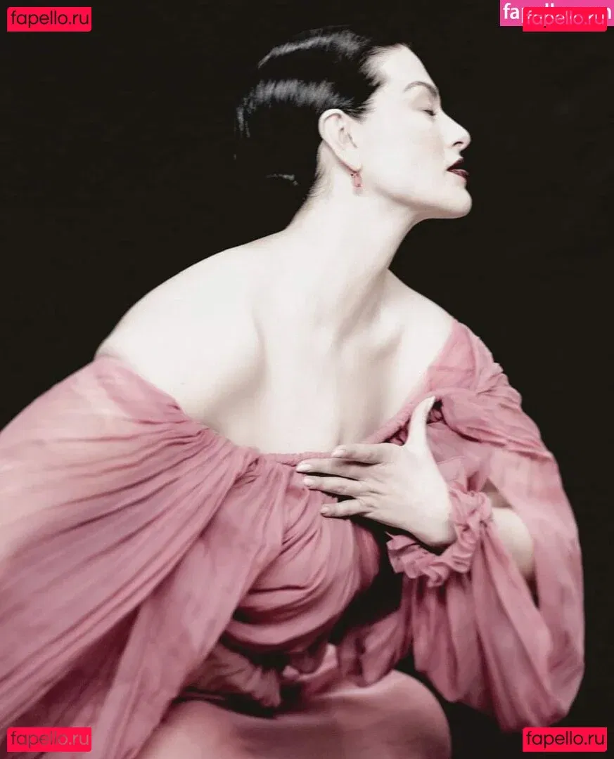 Ashley Graham Onlyfans Photo Gallery 