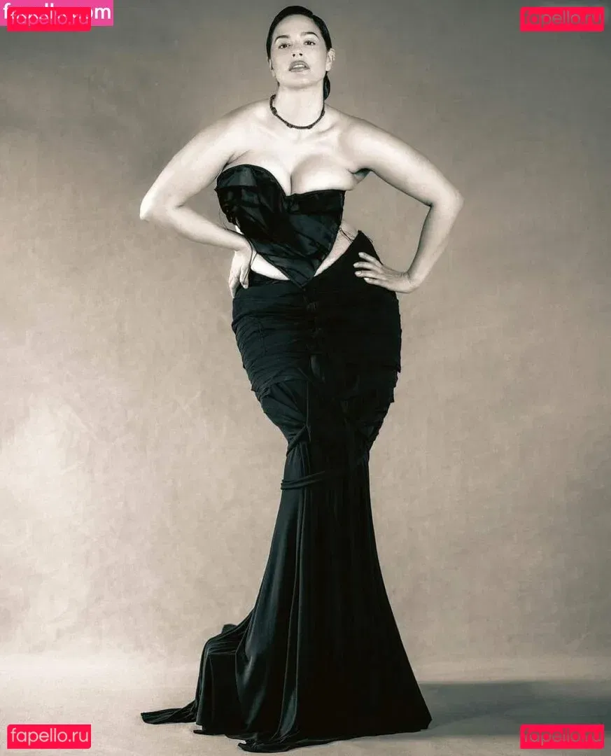 Ashley Graham Onlyfans Photo Gallery 