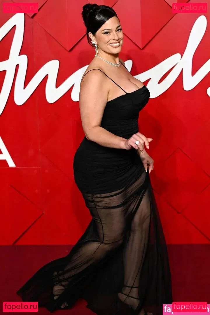 Ashley Graham Onlyfans Photo Gallery 