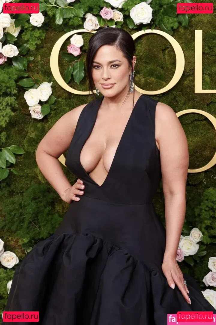 Ashley Graham Onlyfans Photo Gallery 