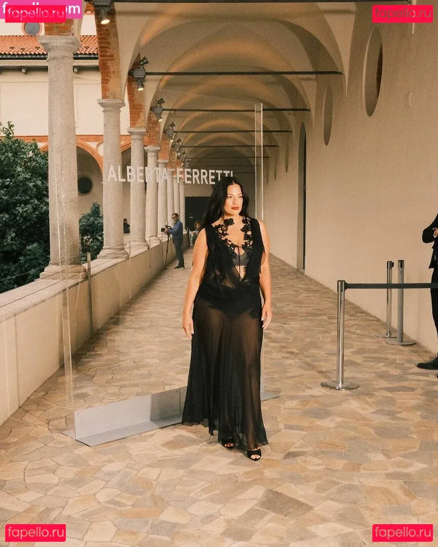 Ashley Graham Onlyfans Photo Gallery 