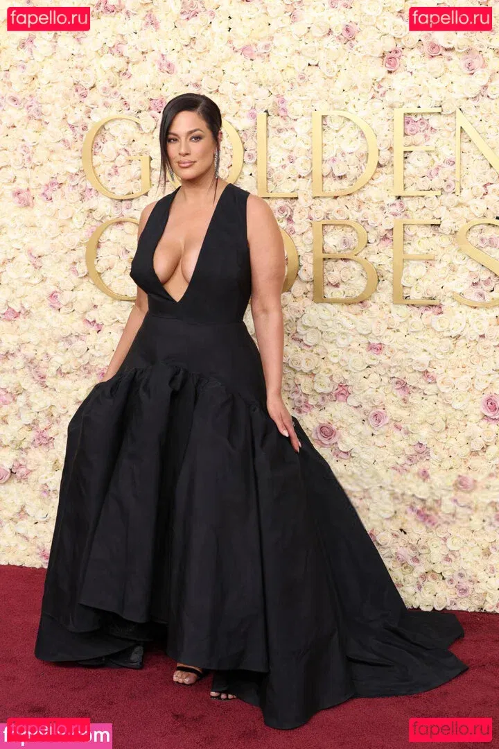 Ashley Graham Onlyfans Photo Gallery 