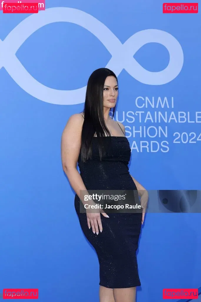 Ashley Graham Onlyfans Photo Gallery 