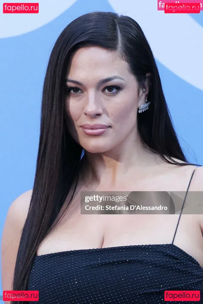 Ashley Graham Onlyfans Photo Gallery 