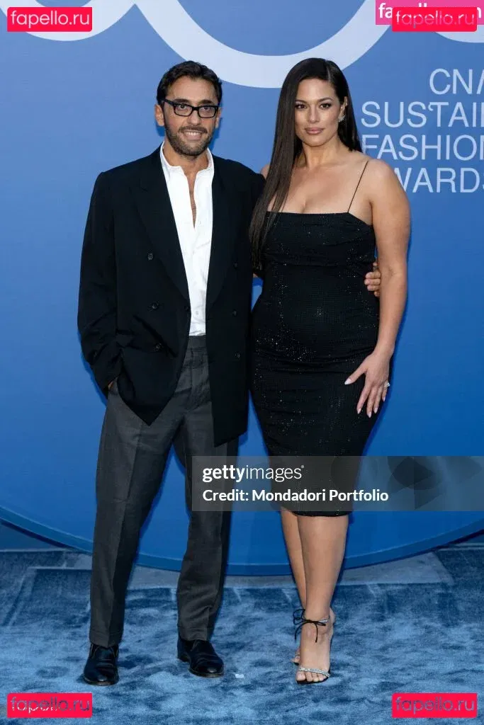 Ashley Graham Onlyfans Photo Gallery 