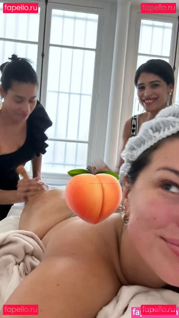 Ashley Graham Onlyfans Photo Gallery 