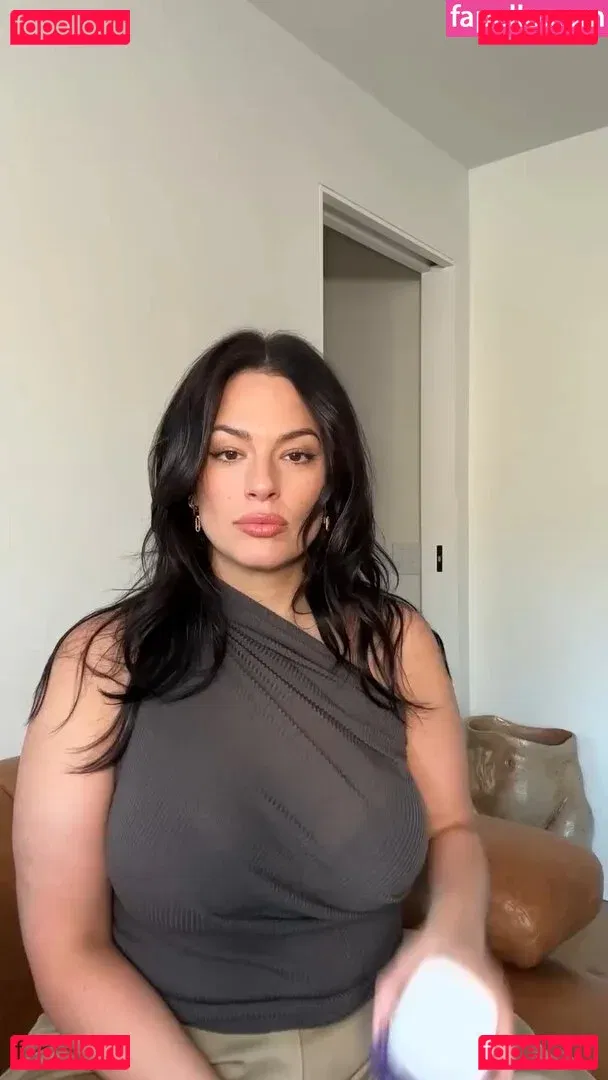 Ashley Graham Onlyfans Photo Gallery 
