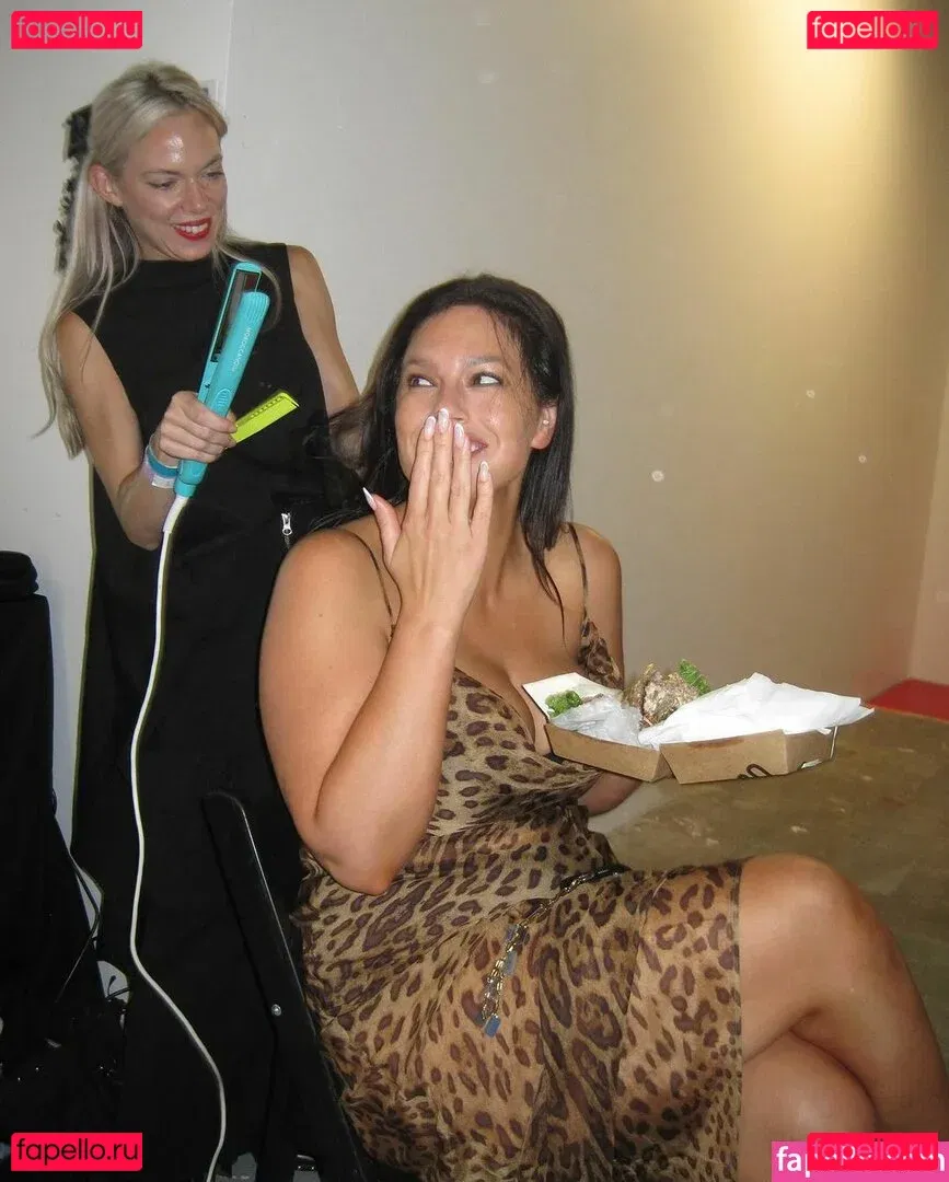 Ashley Graham Onlyfans Photo Gallery 