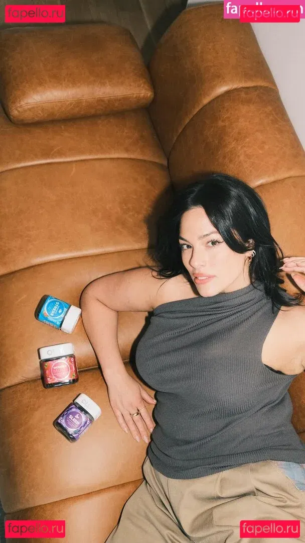 Ashley Graham Onlyfans Photo Gallery 