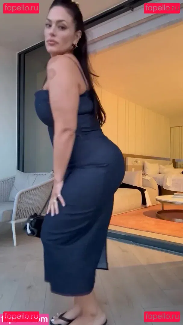 Ashley Graham Onlyfans Photo Gallery 
