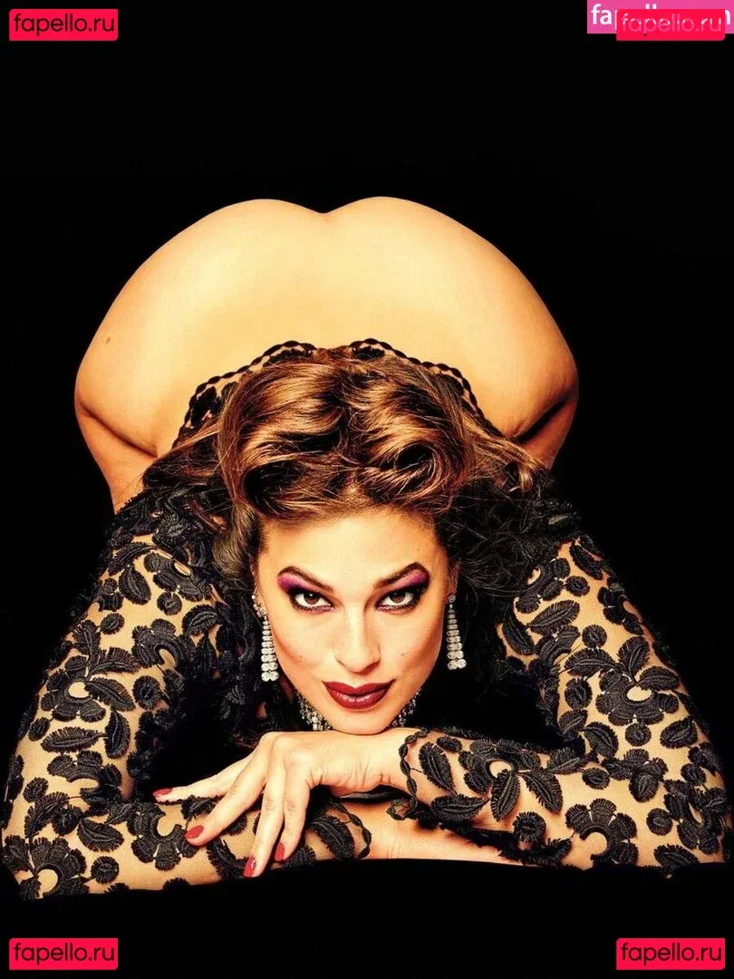 Ashley Graham Onlyfans Photo Gallery 