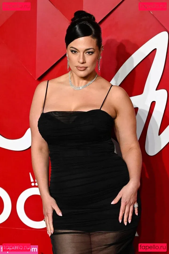 Ashley Graham Onlyfans Photo Gallery 