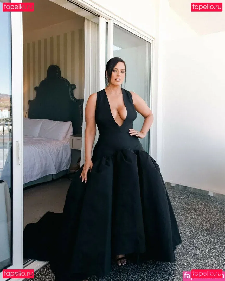 Ashley Graham Onlyfans Photo Gallery 