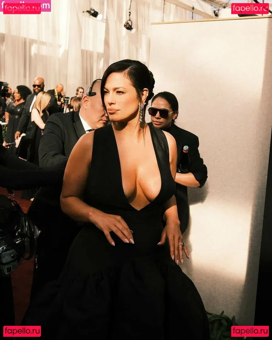 Ashley Graham Onlyfans Photo Gallery 