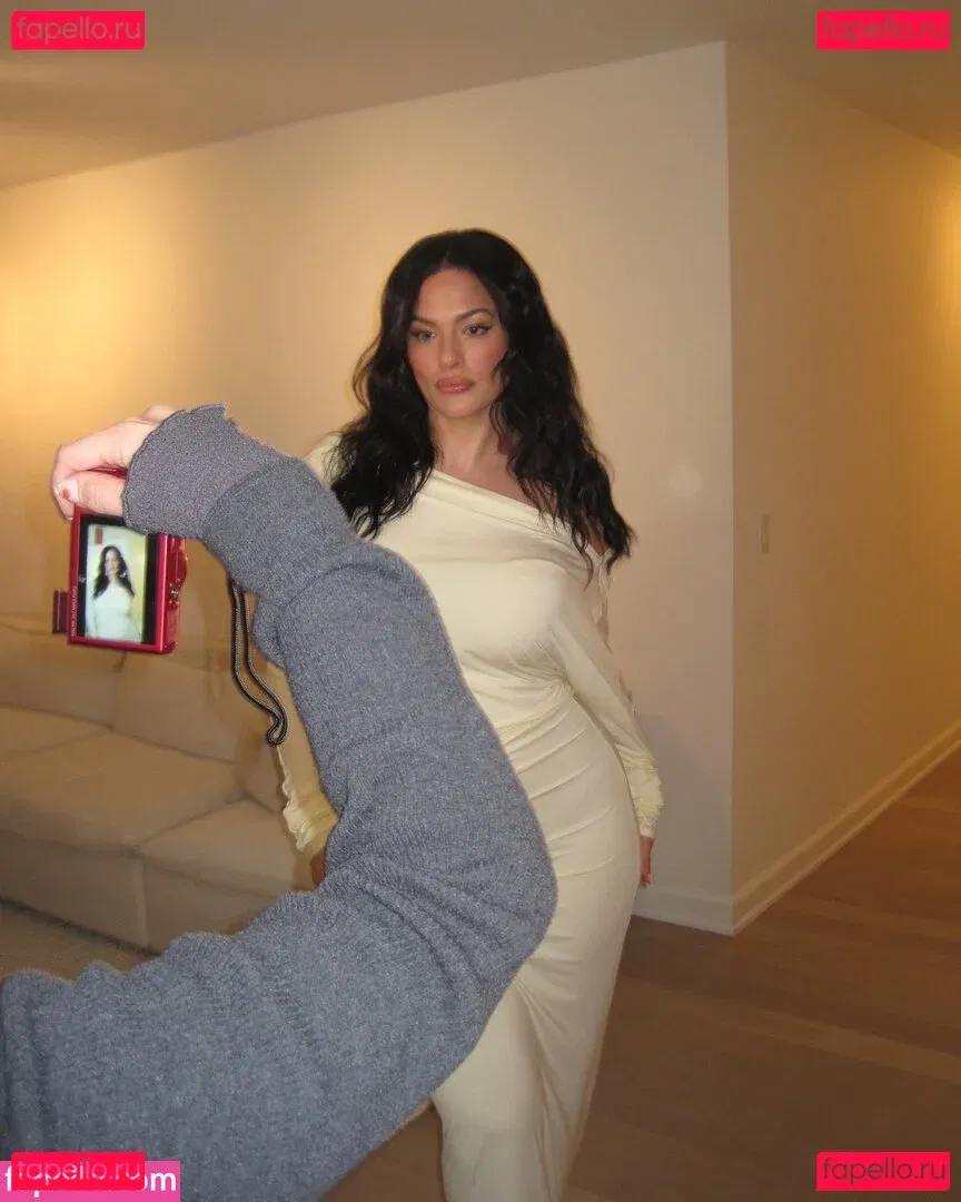 Ashley Graham Onlyfans Photo Gallery 