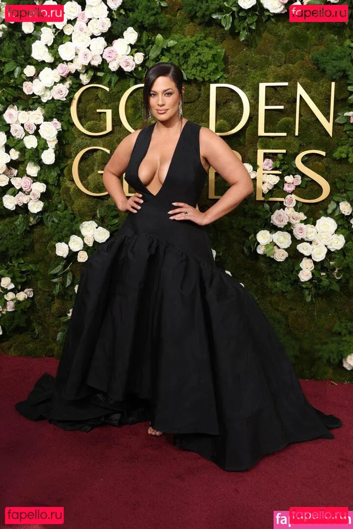 Ashley Graham Onlyfans Photo Gallery 