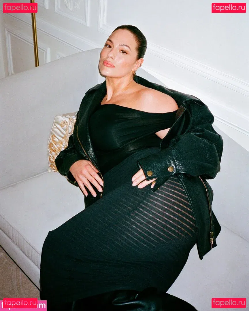 Ashley Graham Onlyfans Photo Gallery 