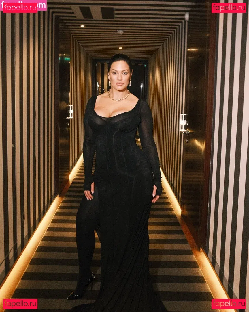 Ashley Graham Onlyfans Photo Gallery 