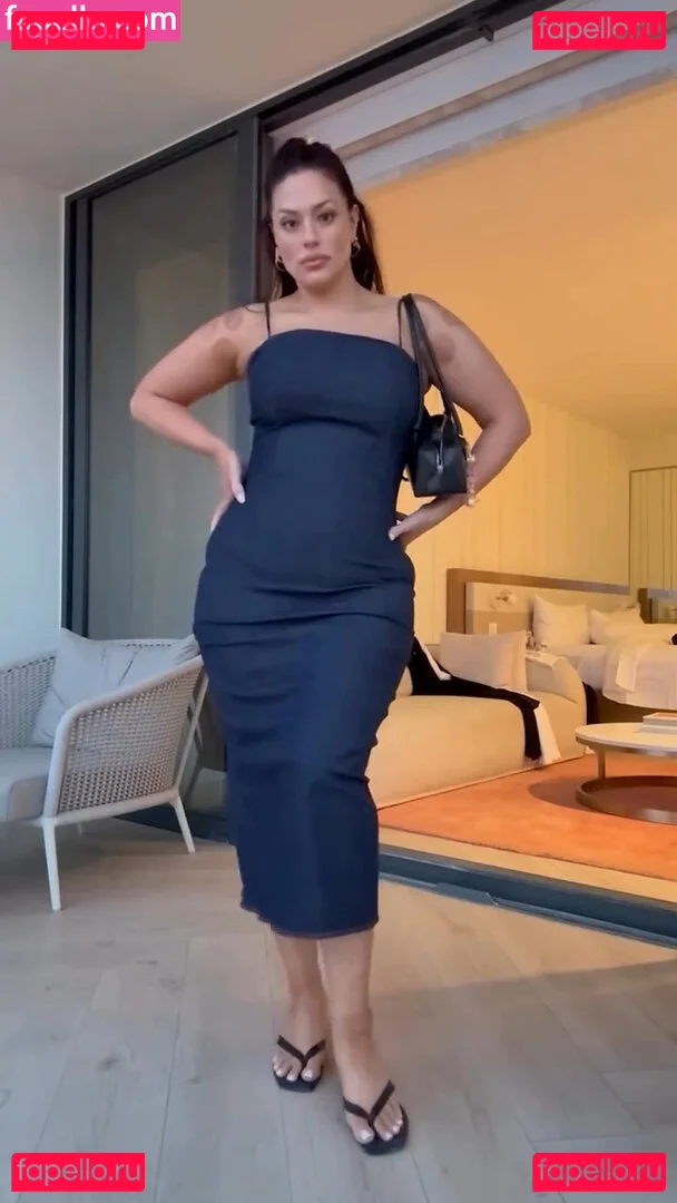Ashley Graham Onlyfans Photo Gallery 