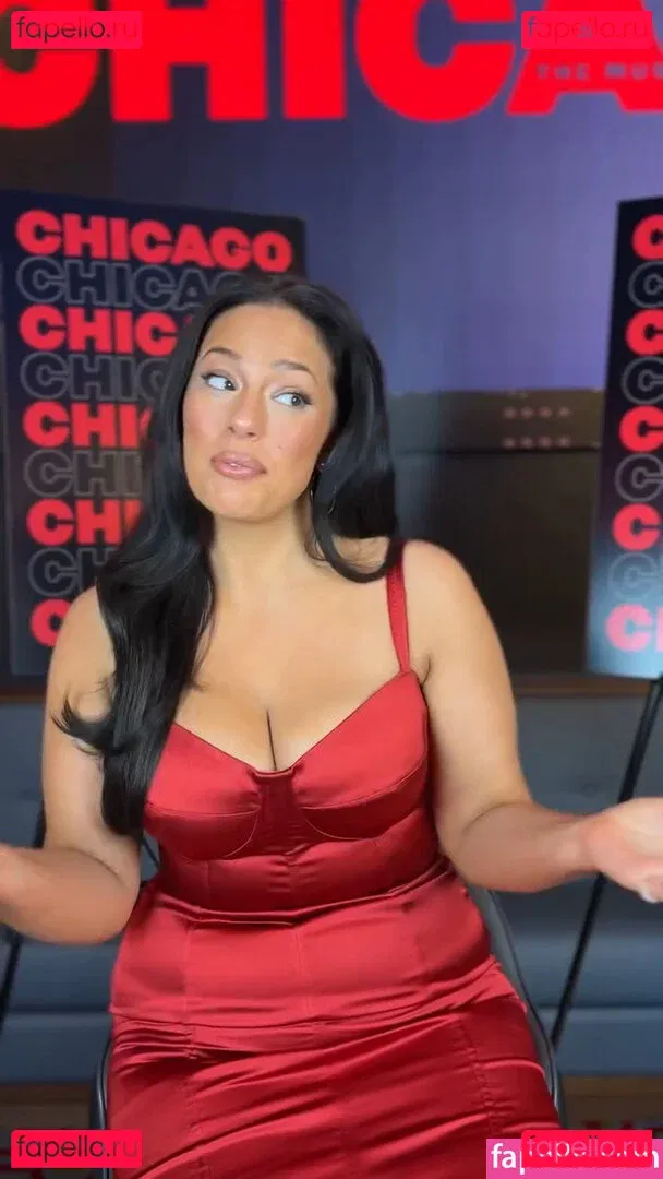 Ashley Graham Onlyfans Photo Gallery 