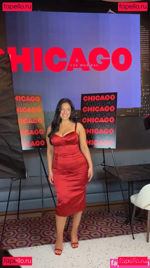 Ashley Graham Onlyfans Photo Gallery 