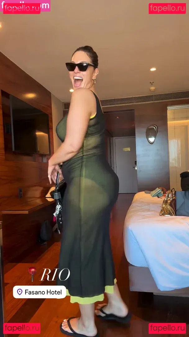 Ashley Graham Onlyfans Photo Gallery 