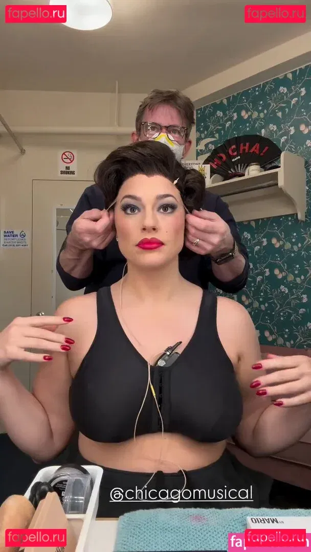 Ashley Graham Onlyfans Photo Gallery 