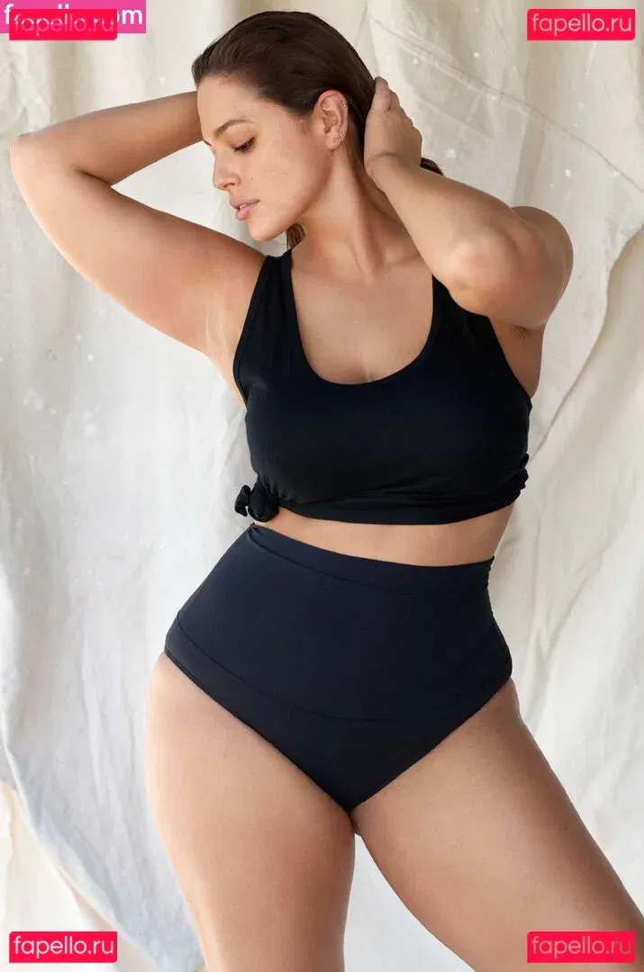 Ashley Graham Onlyfans Photo Gallery 