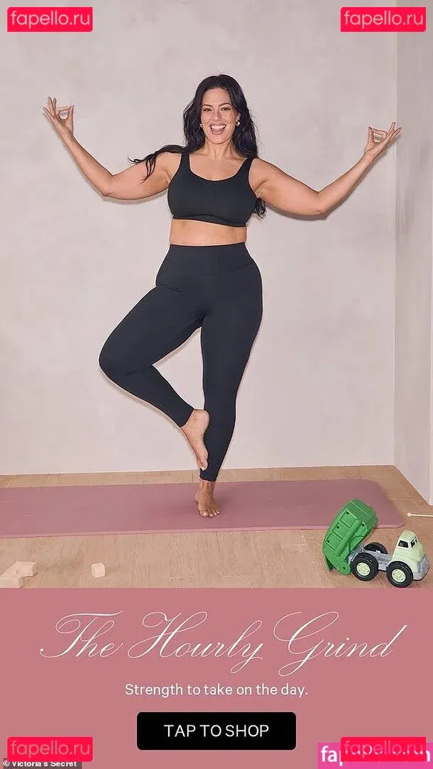 Ashley Graham Onlyfans Photo Gallery 