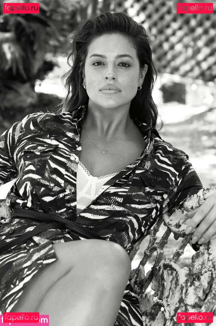 Ashley Graham Onlyfans Photo Gallery 